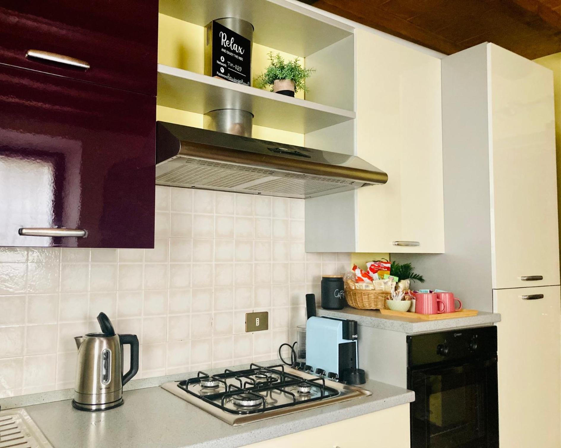 شقة Residenza Borgo 9 كولّيكْيو المظهر الخارجي الصورة