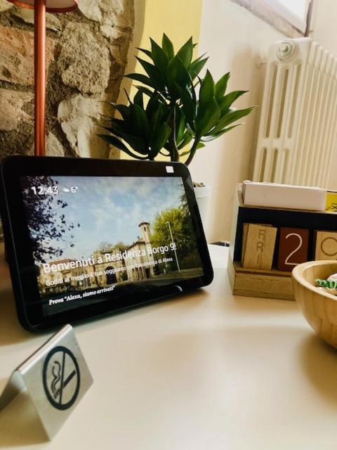شقة Residenza Borgo 9 كولّيكْيو المظهر الخارجي الصورة
